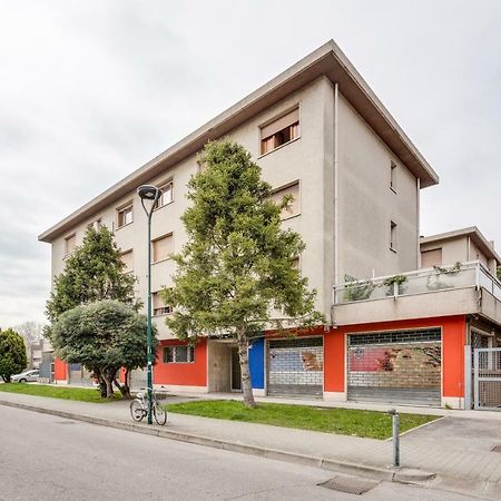 Rooms Vidar Train Station Marghera Exterior foto